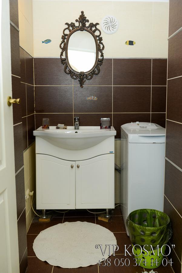 Apart Club Kosmo Apartment Chernivtsi Exterior photo